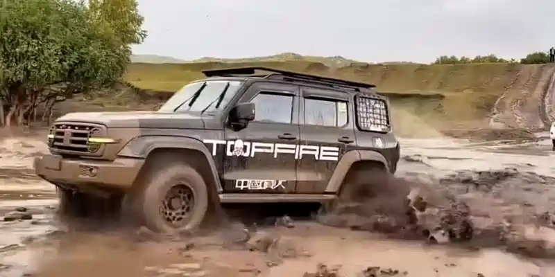 坦克300越野能力还是可以的