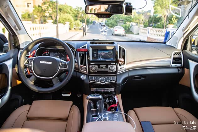 请忽略本人车内乱七八糟的东西......