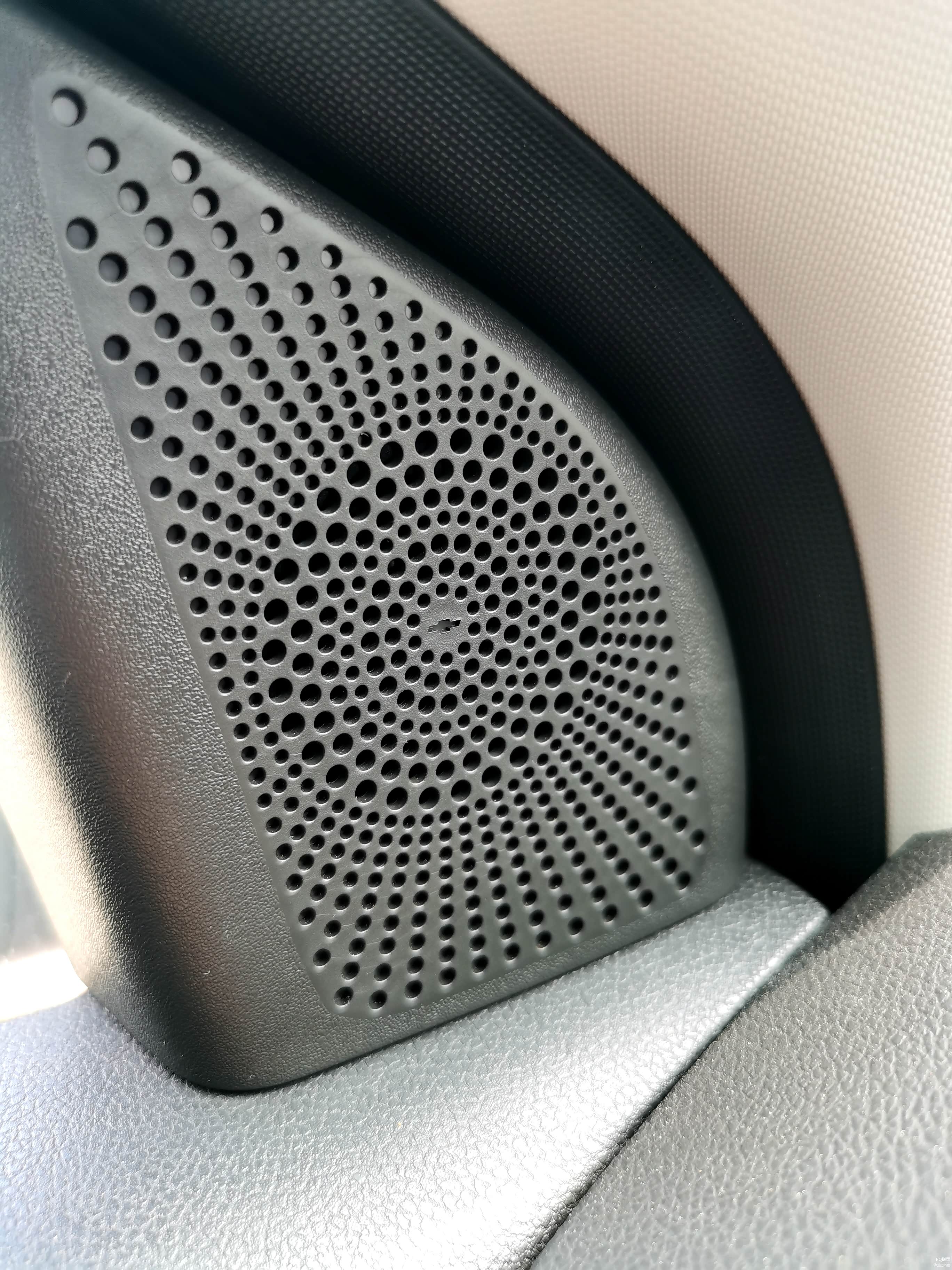 高音喇叭头这里的“Chevy"logo让老K有点喜爱~