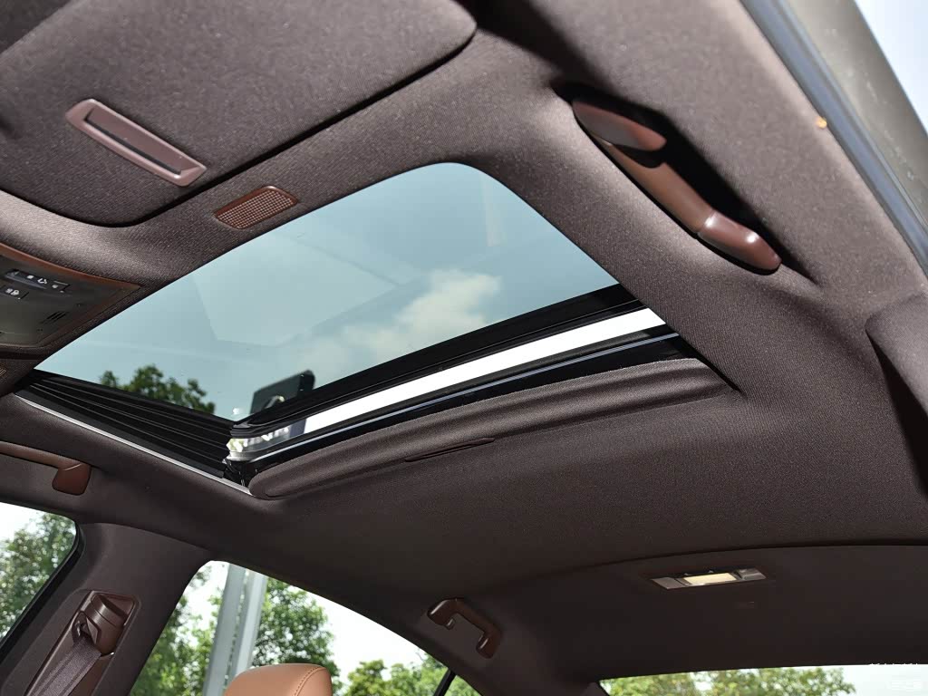 配图为2020款 200 卓越版