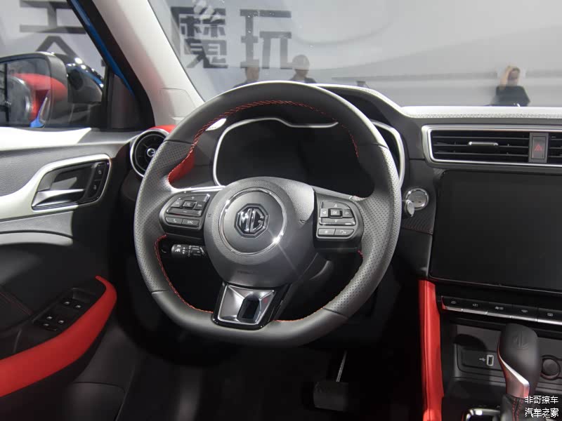 新ZS标准配置很高，即使入门级别车型也已经具非常高的购买使用价值