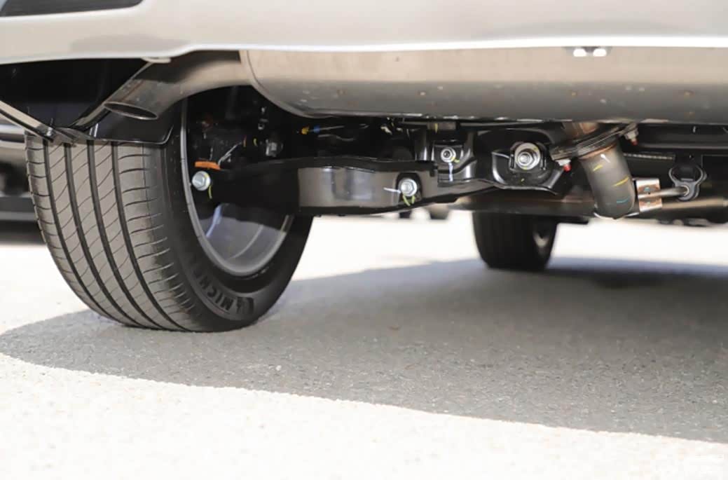 （第二代传祺GS4底盘）