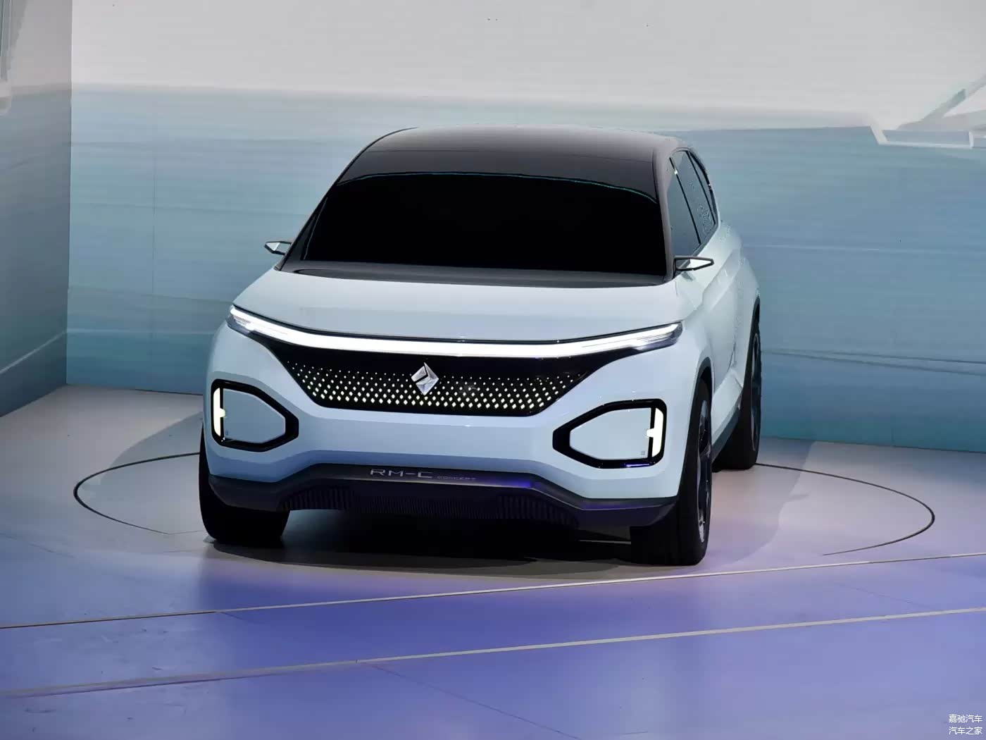 2019上海车展宝骏RM-C概念车