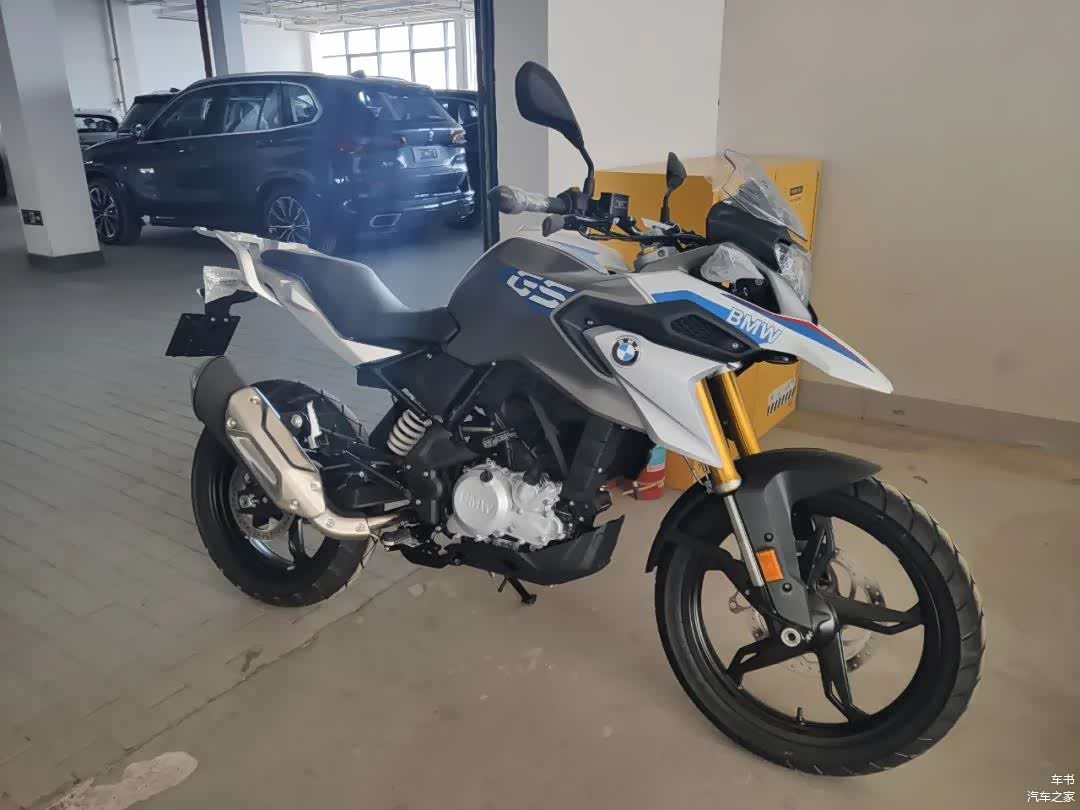 刚从4S店库房推出来的新车