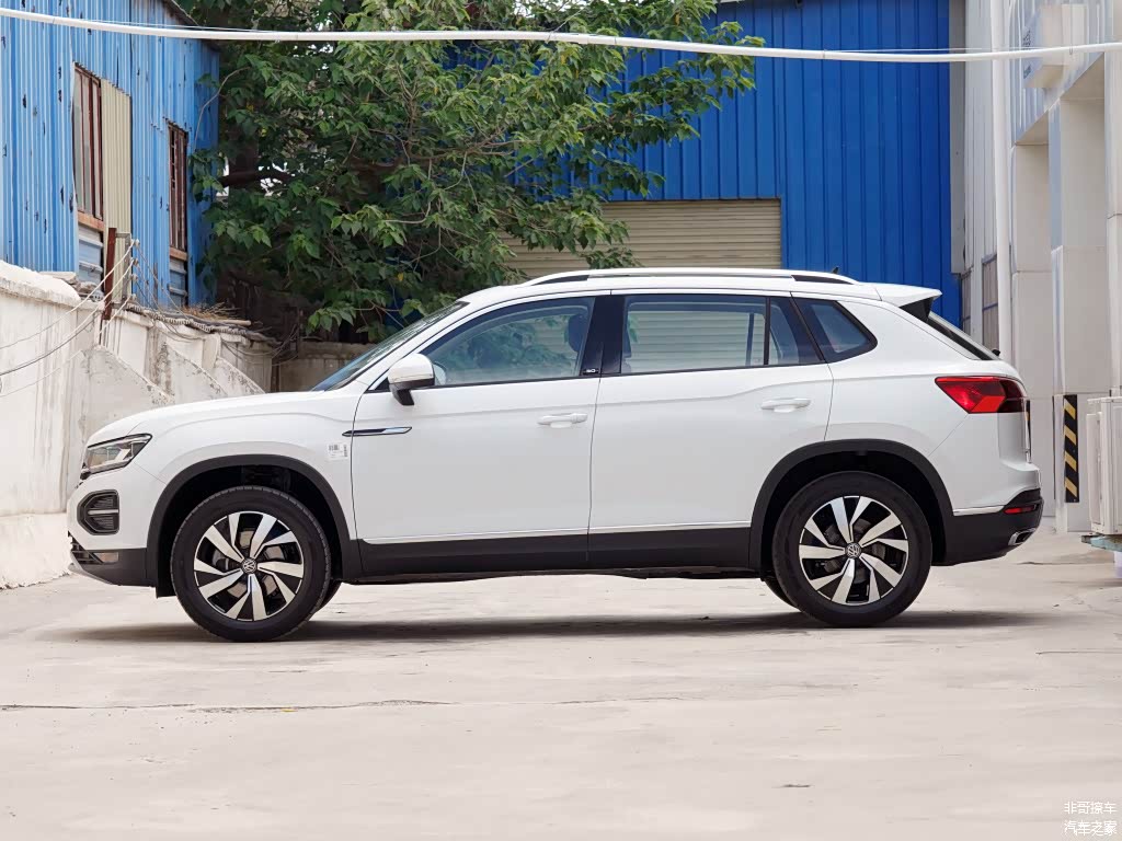 探岳虽然号称中型SUV，但实际体型却比不上谦虚定位的星越L