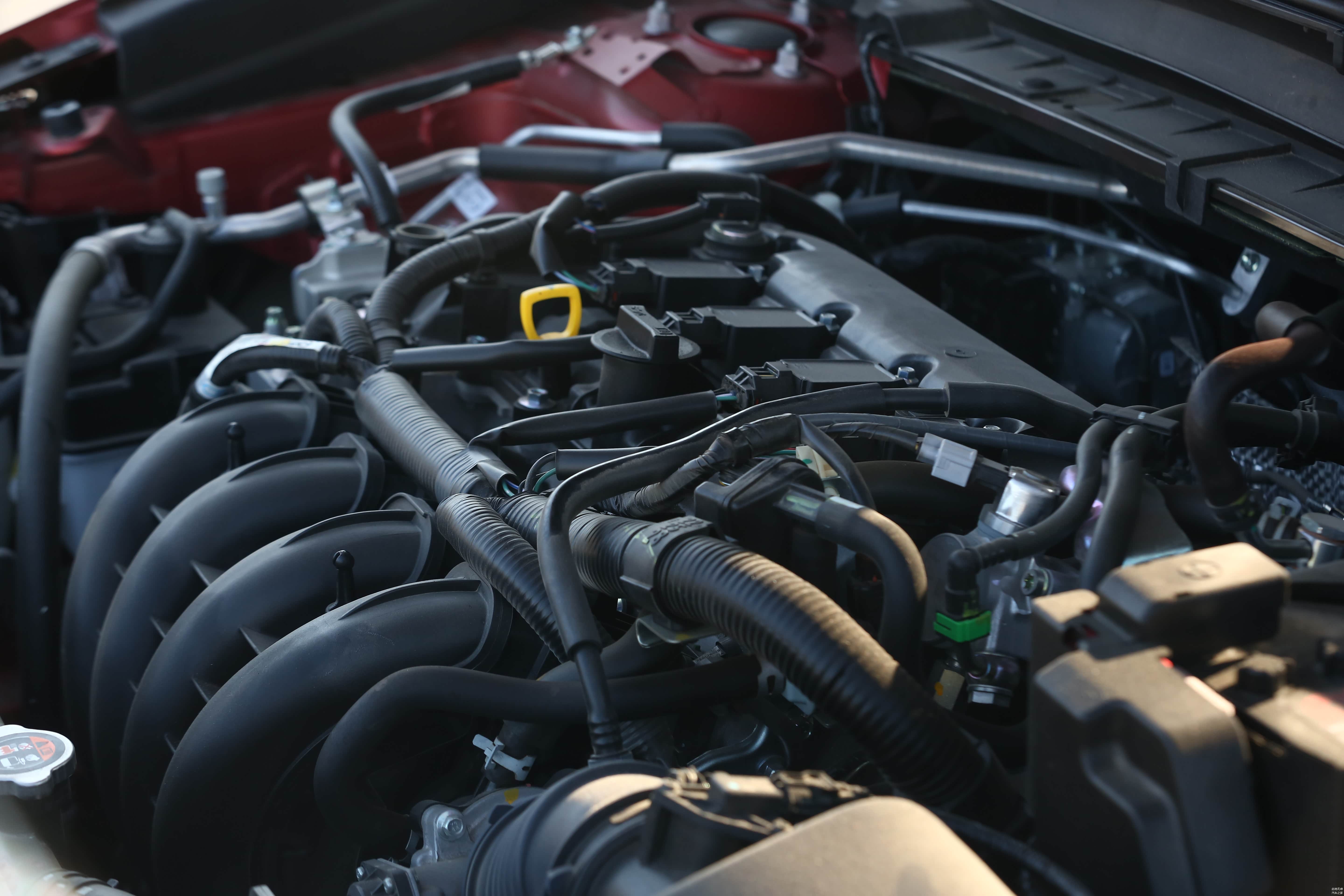 2.0L自然吸气发动机