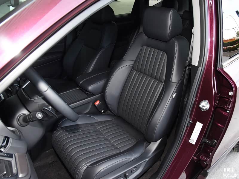 由于本田车的高速行驶噪音比较大，所以经常有高速需求的消费者要慎重考虑车内的噪音接受程度