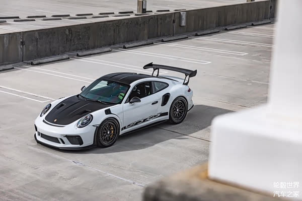 保时捷911 gt3 rs改装#保时捷911##轮毂有点酷