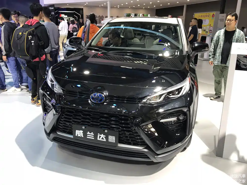 2019广州车展丰田威兰达双色车身很时尚