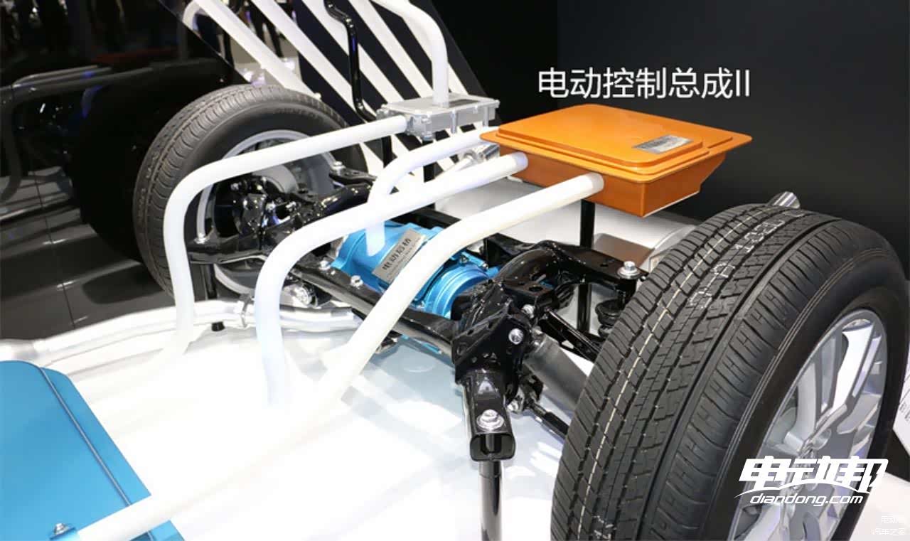 长安CS75 PHEV所搭载的混动系统（后桥端）示意图