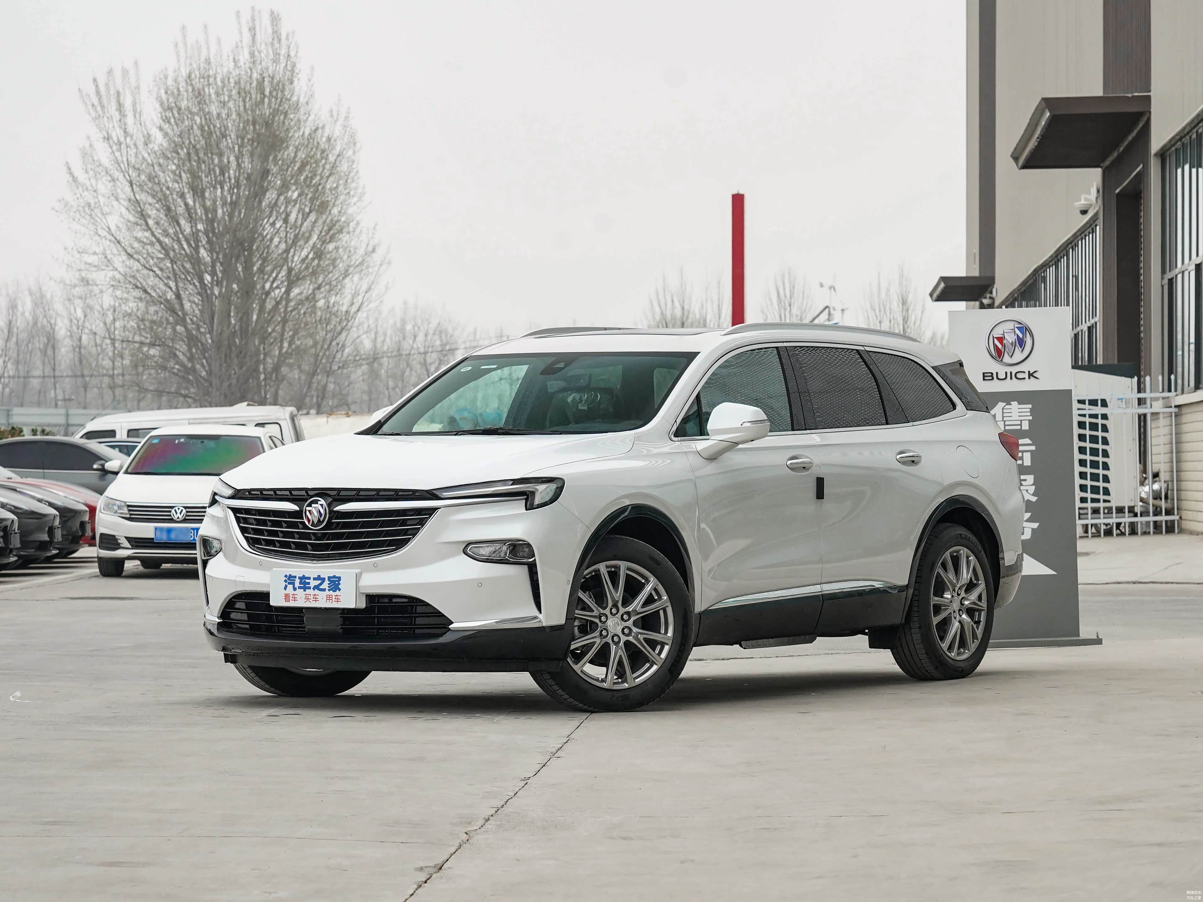 上汽通用别克-昂科旗 2022款 652T 四驱尊享旗舰型 七座 指导价：33.59万/引自汽车之家图库