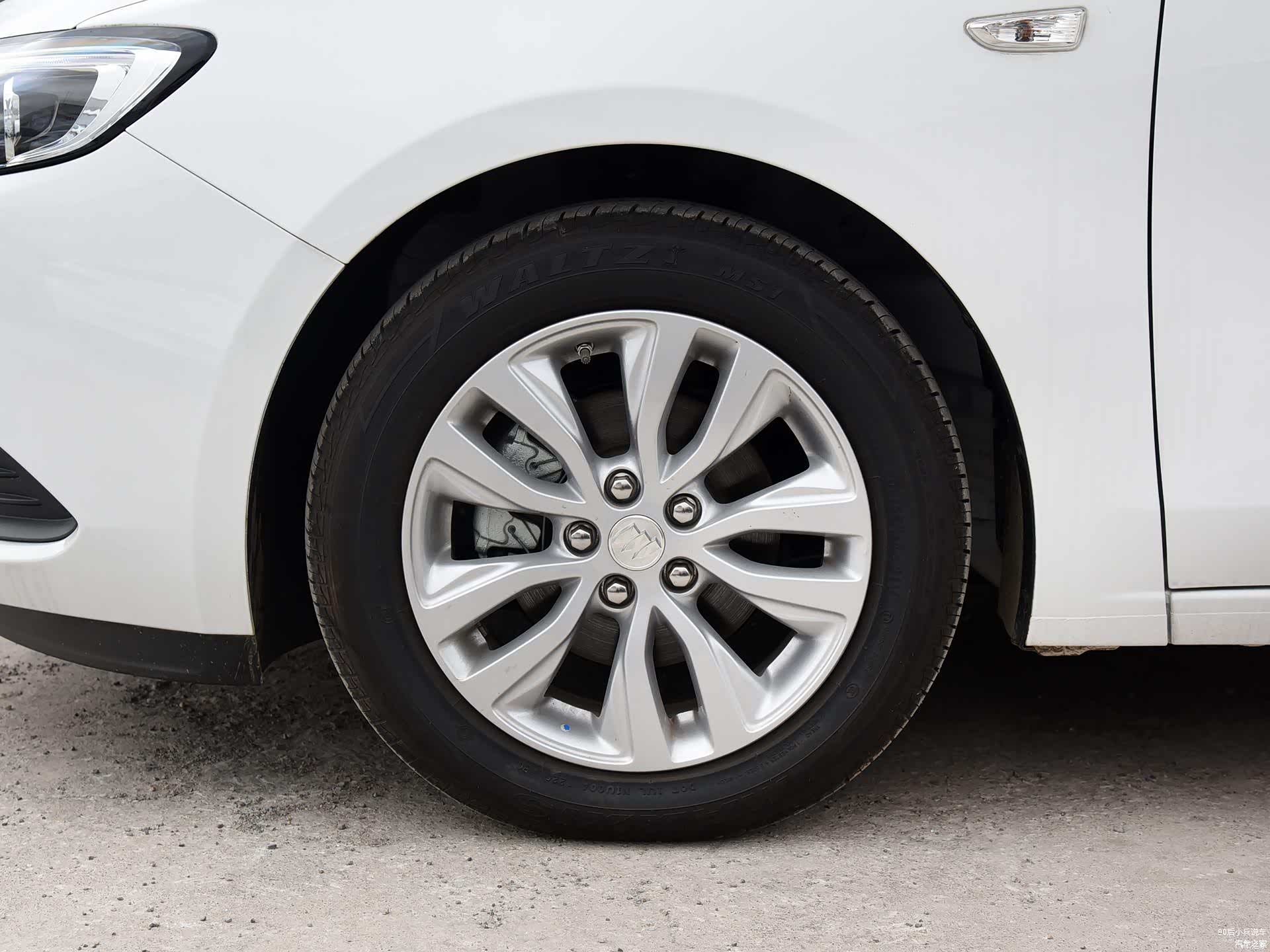 1.5L车型轮毂/引自汽车之家图库