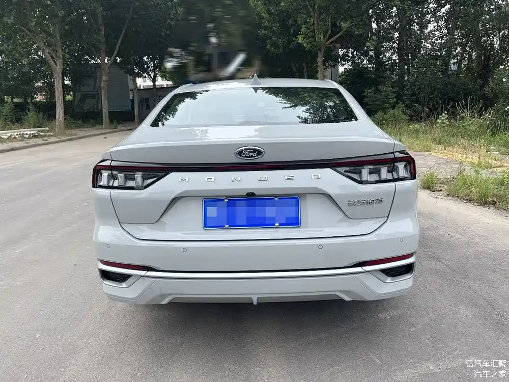 5t,后排宽敞很舒服