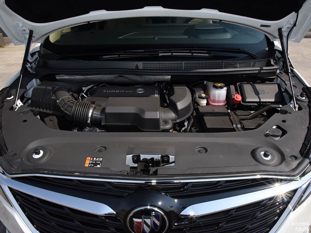 配图为ES陆尊 653T 旗舰型