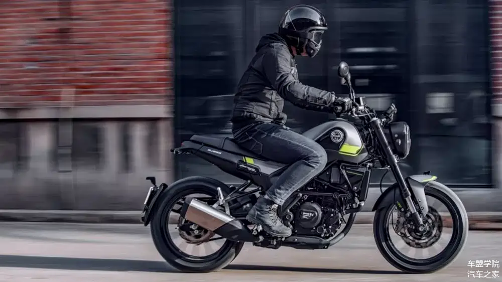 2万以内，3款复古机车，最贵的幼狮250却不是最帅一款