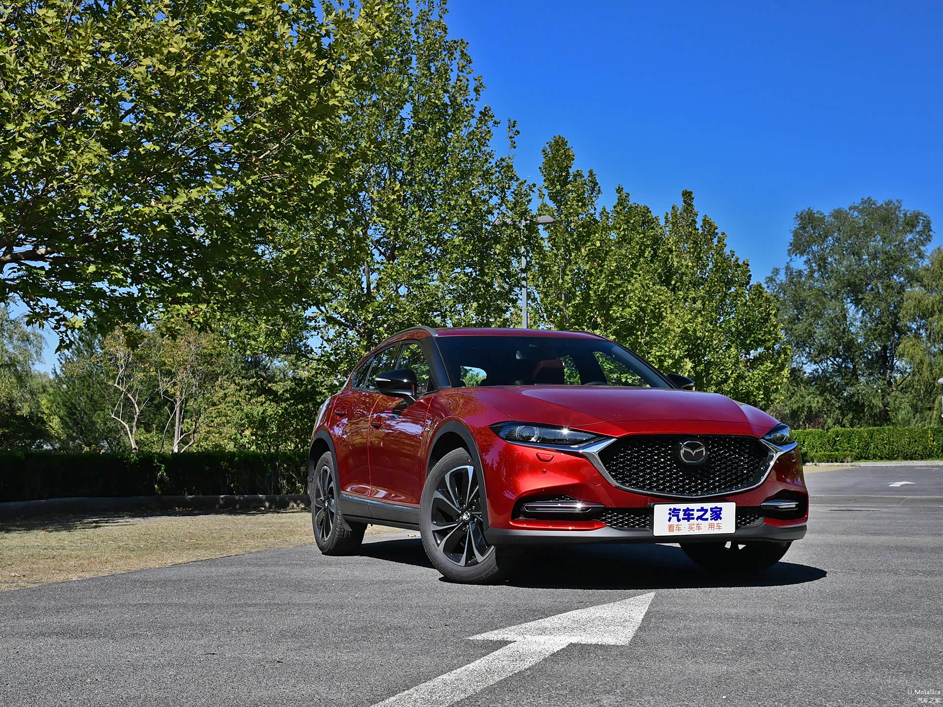 外观年轻动感的马自达CX-4/引自汽车之家图库