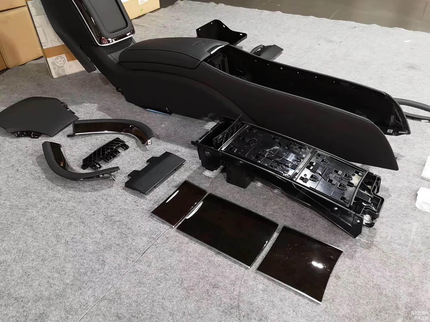 头等舱四座马鞍