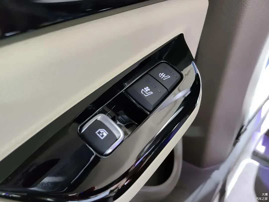 全新起亚Carnival“嘉华”韩版车型配置