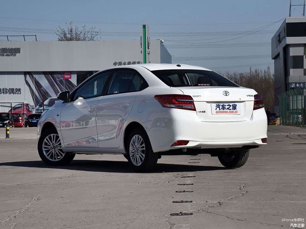 改款之后的威驰遵循了丰田全新的家族设计