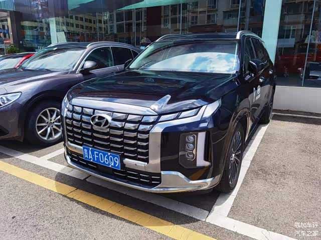 新款试驾车外观