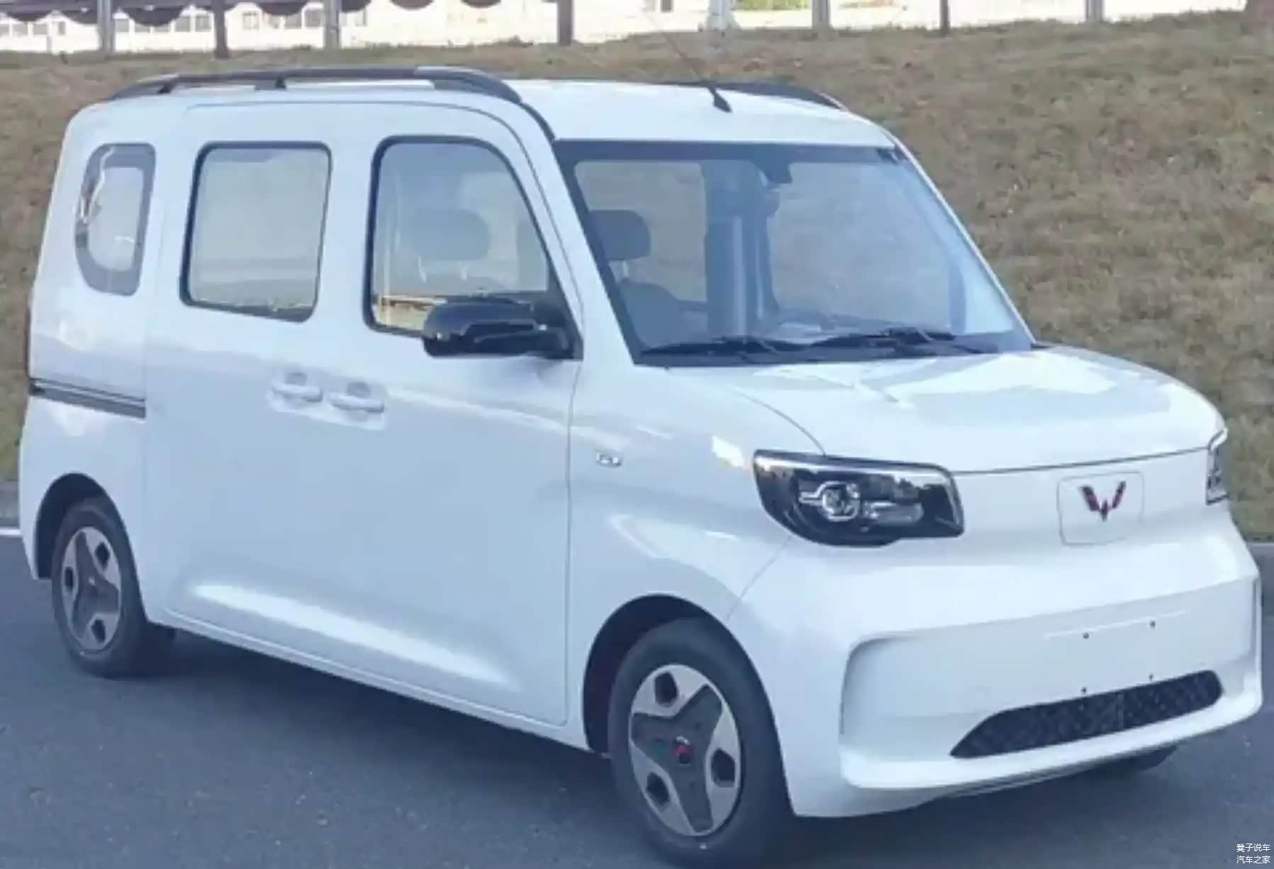 五菱之光EV新车型细节曝光!续航飙升至305km,现款售4.78万元起_车家号_汽车之家