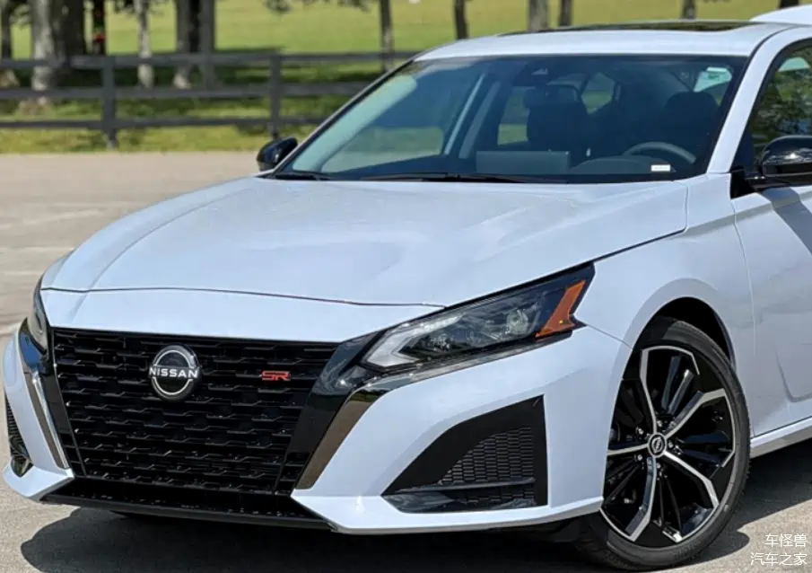 新一代日产天籁20t四驱驾驭未来