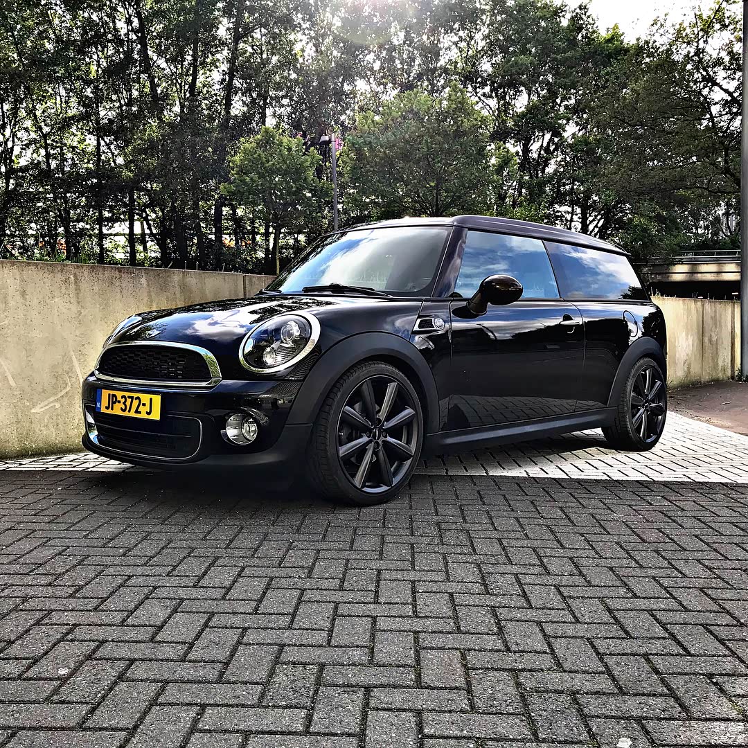 优雅 顽皮 动感 绅士 孤独 似乎都能从R55 Mini ClubMan身上找到