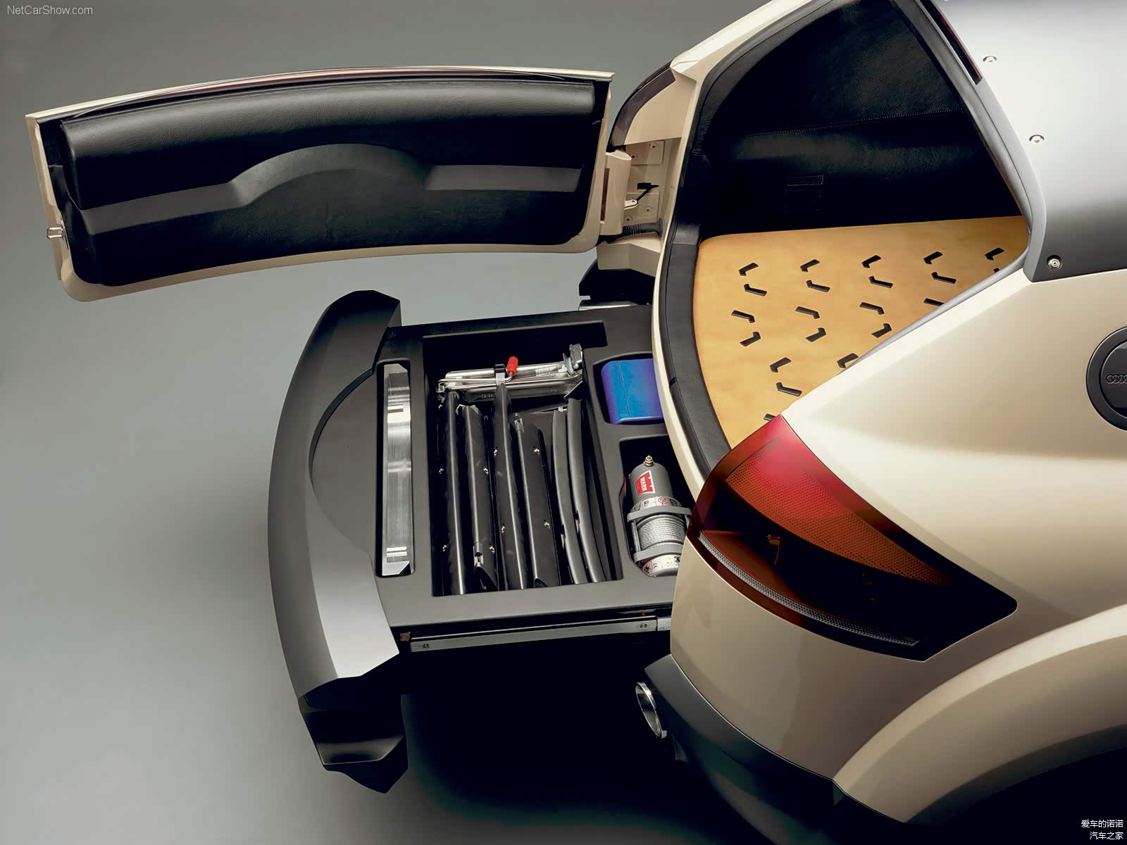 (图：Audi Steppenwolf概念车多功能储物盒，甚至还能看到绞盘)