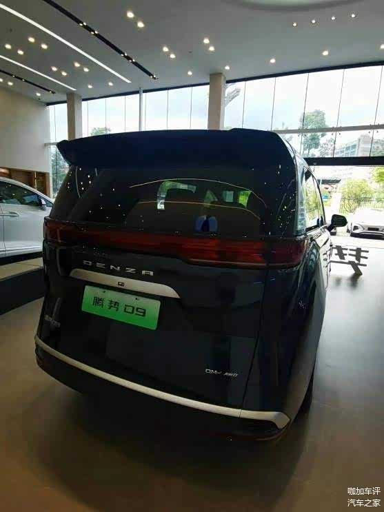 腾势D9外观