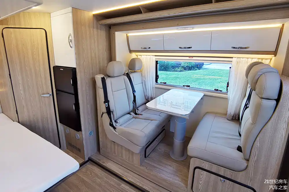 538万元起铂驰旅行家小额头单拓版房车上市