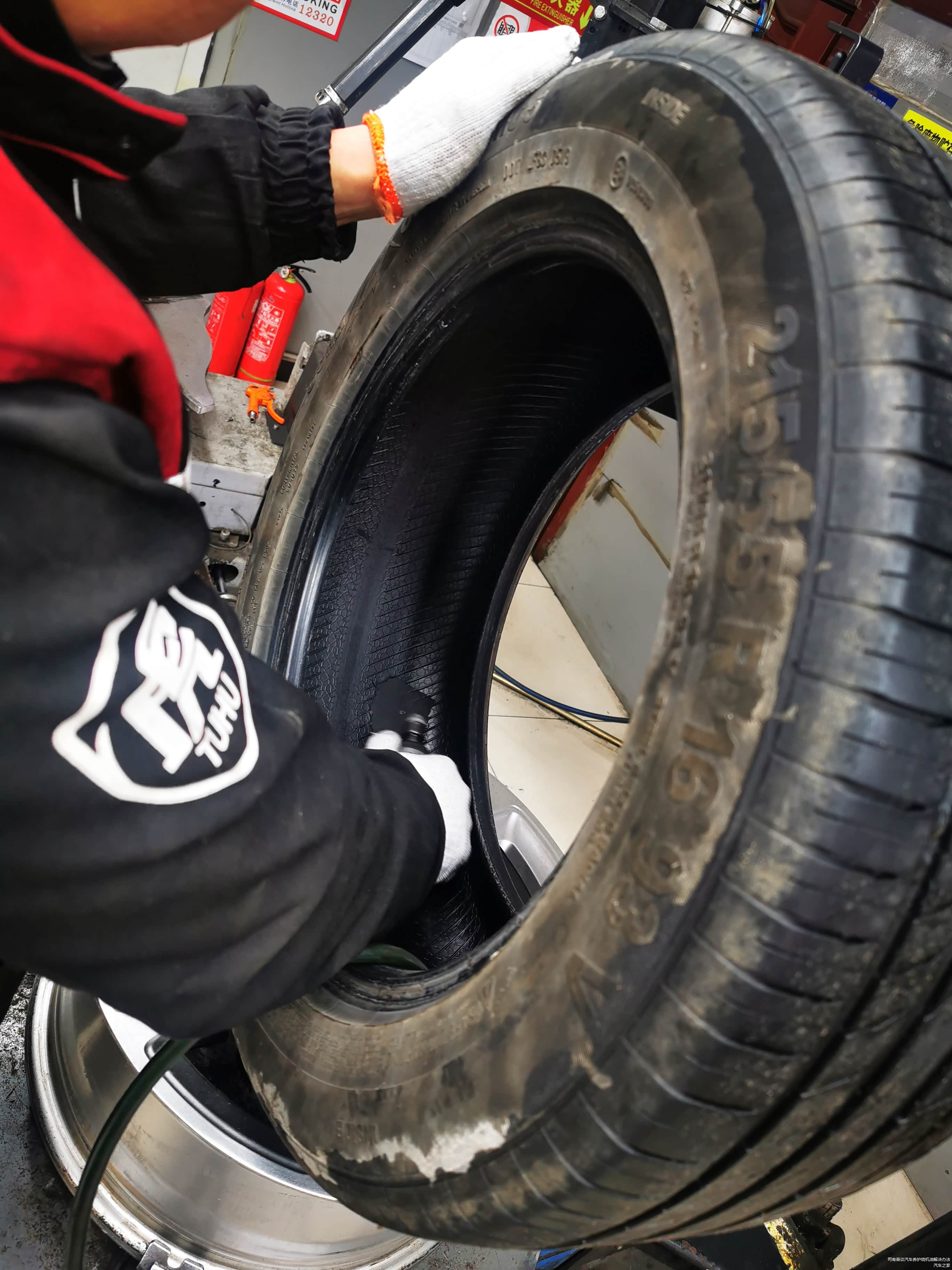 打磨，准备打胶，补蘑菇钉。