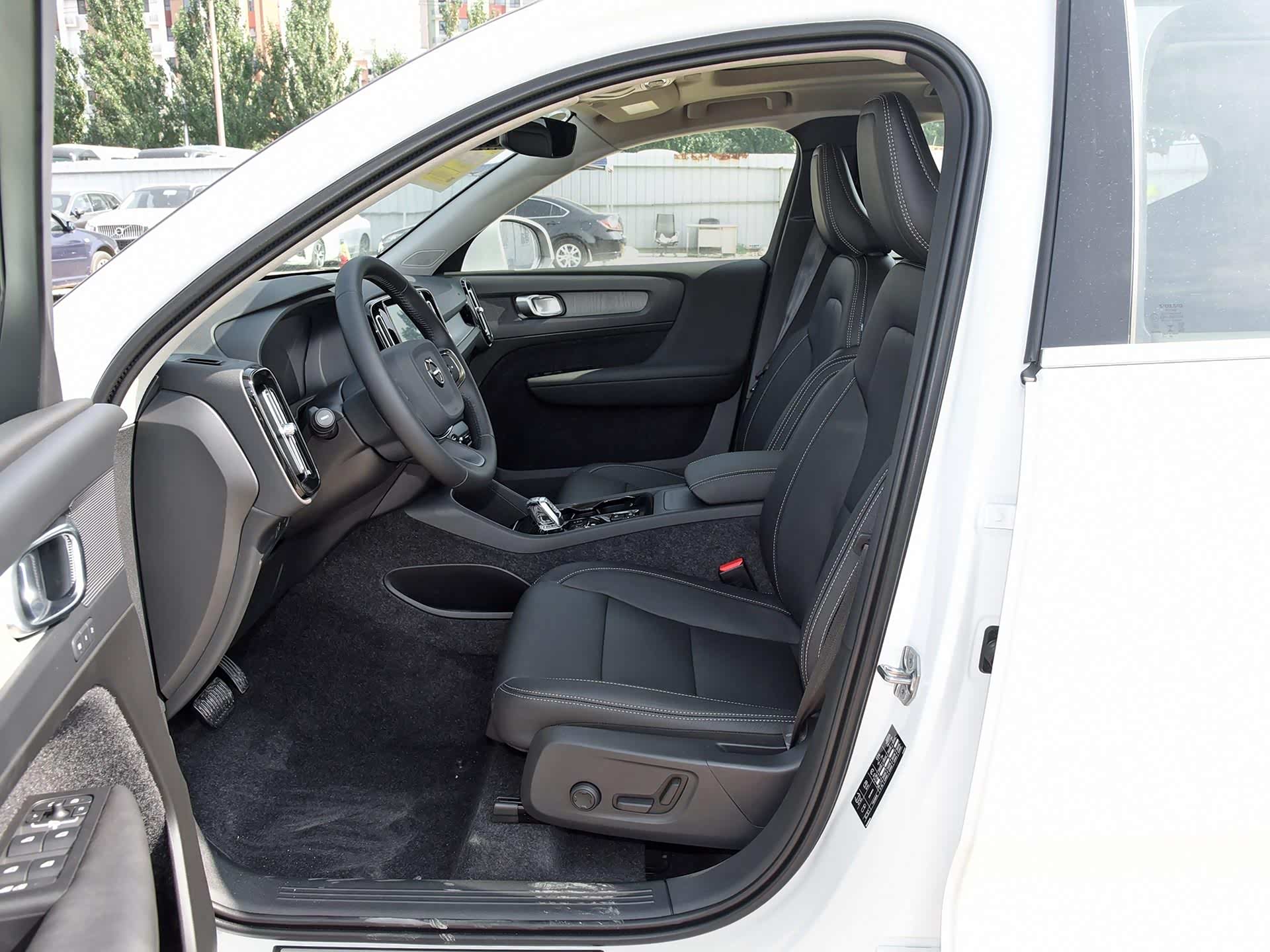 沃尔沃 2021款 T4 四驱智远豪华版/引自汽车之家图库