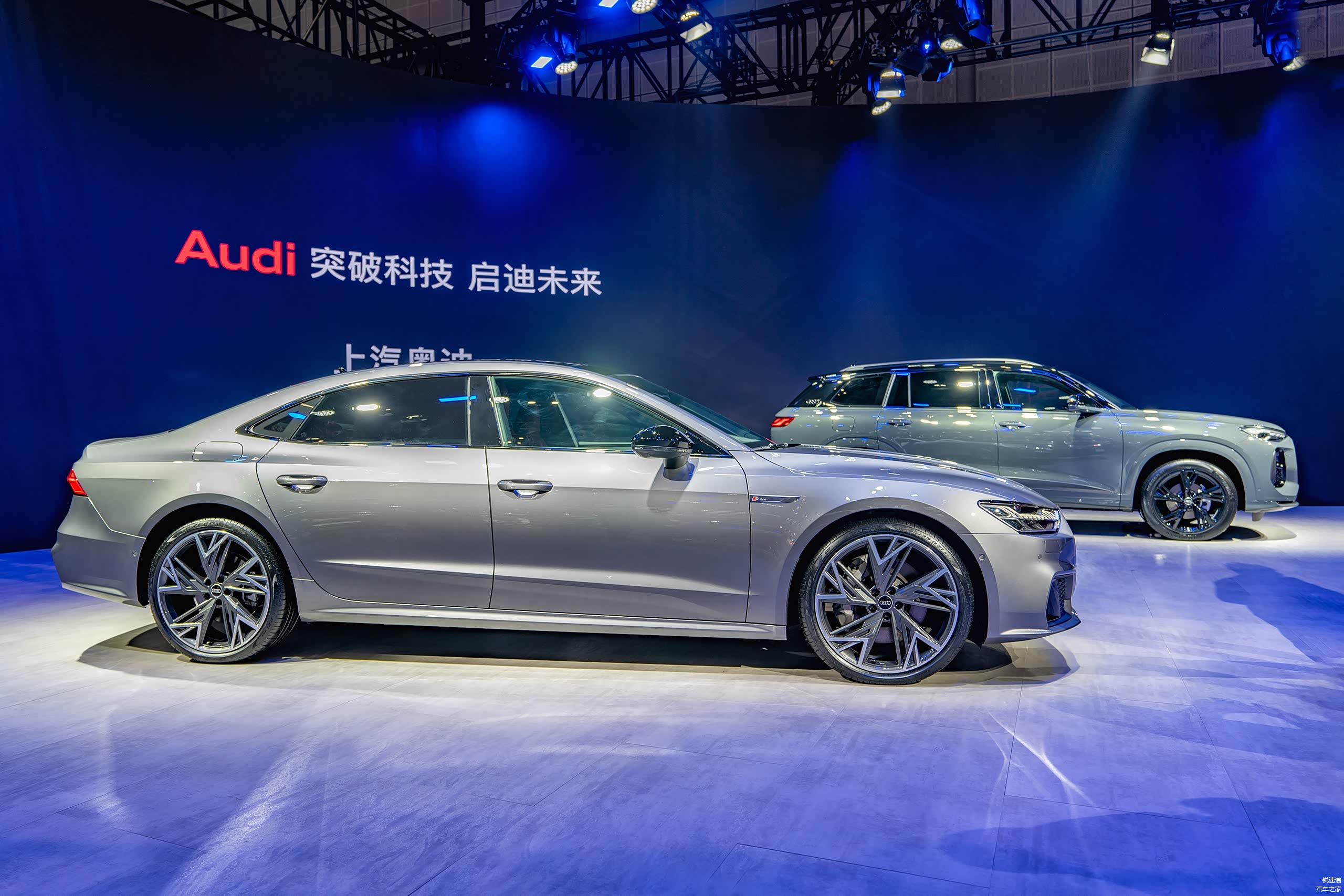 上汽奥迪在售的两款燃油车型Q6和A7L