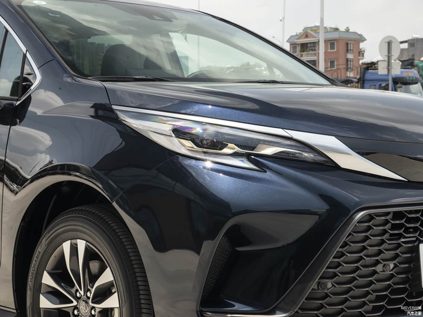 灯组的造型辨识度较高