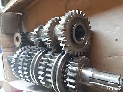 ▲M3 GTR行进发出的“呜呜”声来源是狗牙变速齿轮咬合的原因！