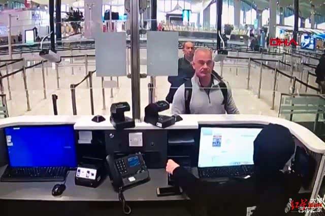 戈恩逃跑当天，伊斯坦布尔海关拍摄到的迈克·泰勒