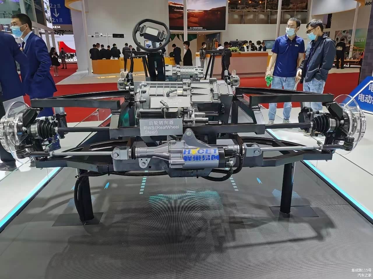 为长城汽车生产智能转向系统的蜂巢智能转向系统（江苏）有限公司也已经在开发智能全轮转向系统