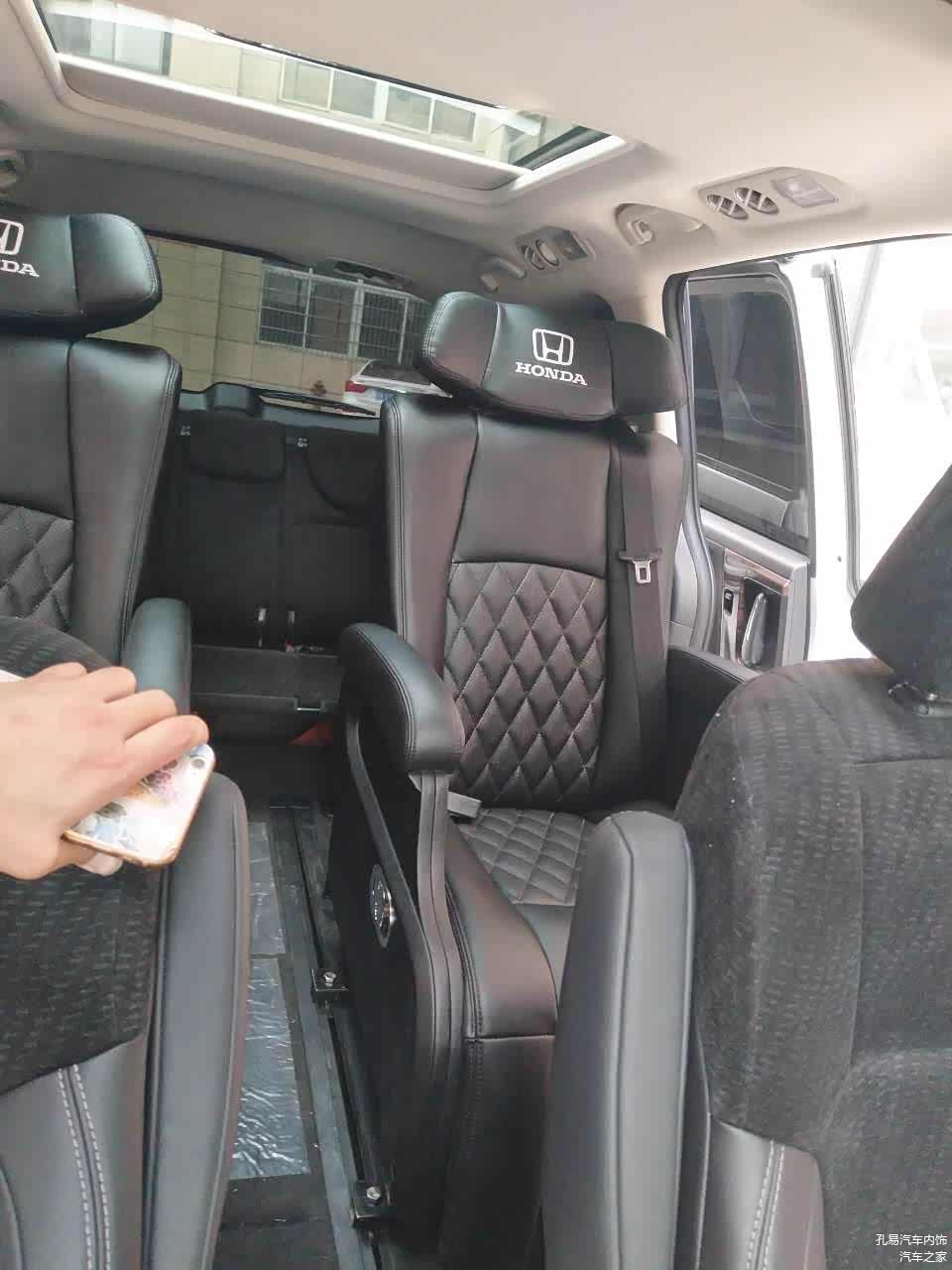 七座只换中排座椅；