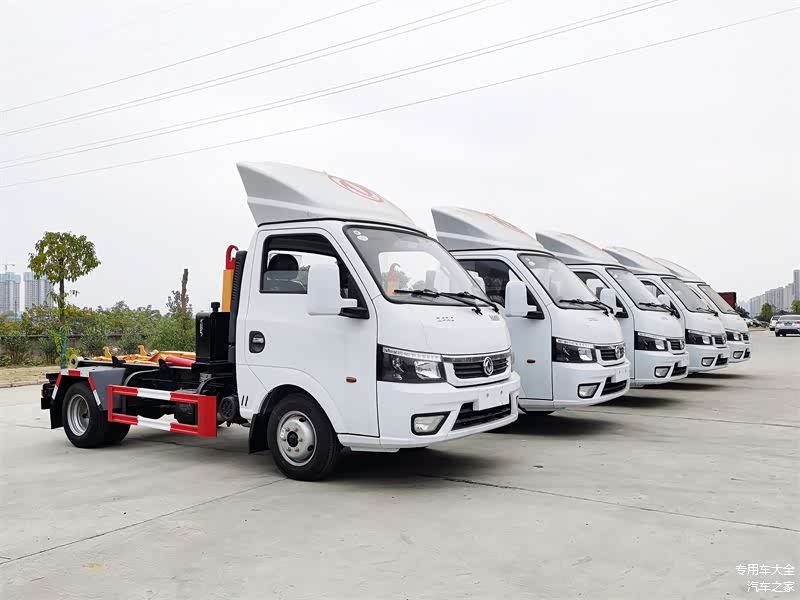 3方勾臂垃圾车 东风途逸车厢可卸式垃圾车图片
