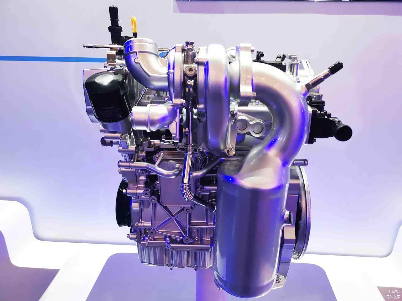 骁云1.5L插电混专用发动机展示图