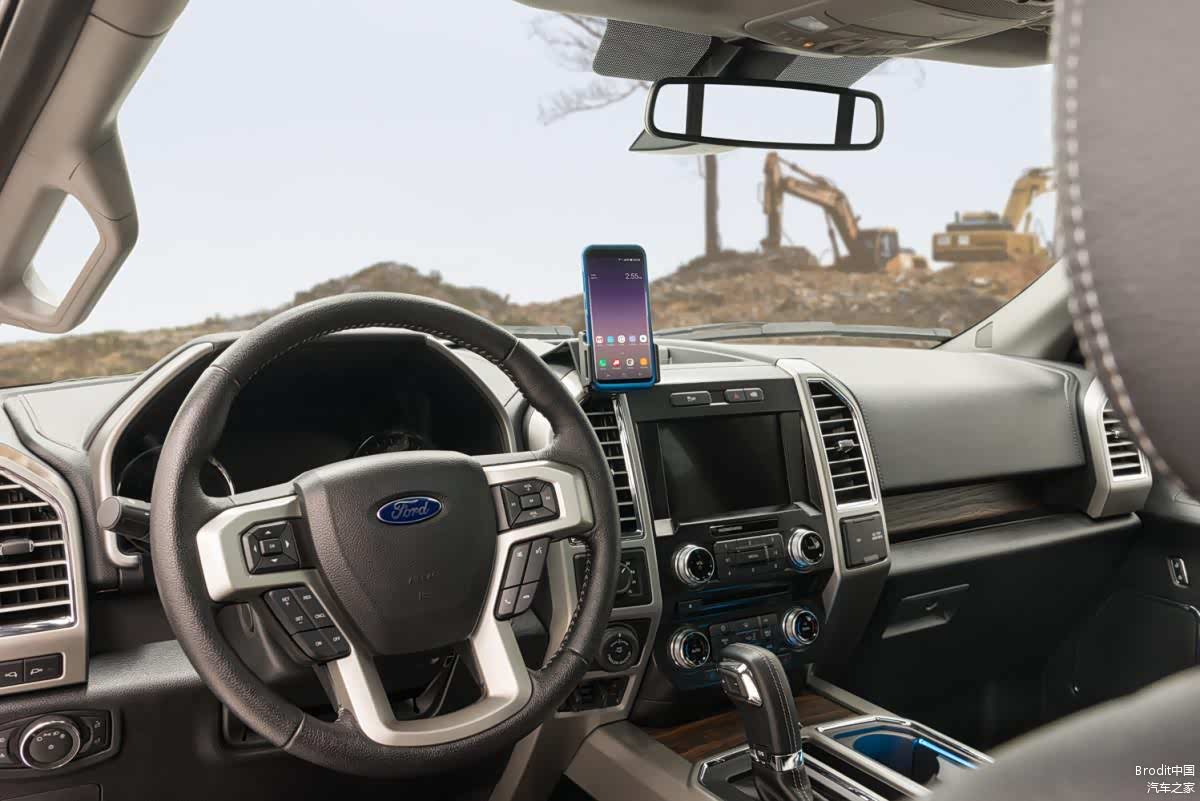 手机支架安装效果