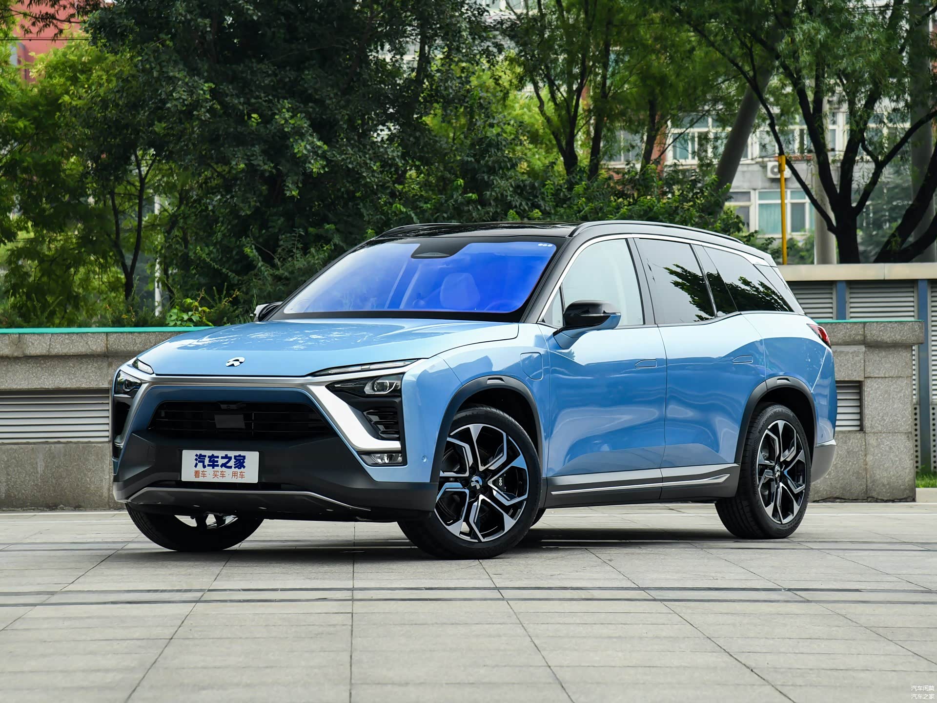 蔚来ES8/引自汽车之家图库