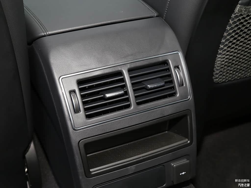 配图为2021款 XFL 2.0T P200 两驱精英豪华版