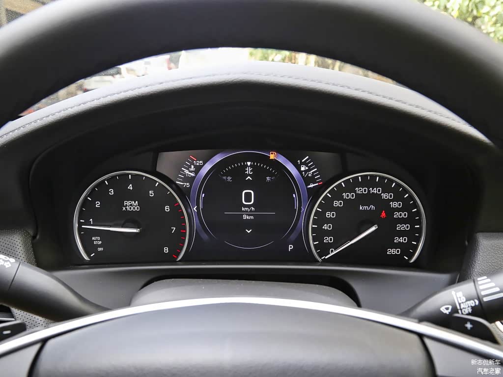 配图为2021款 28T 时尚型