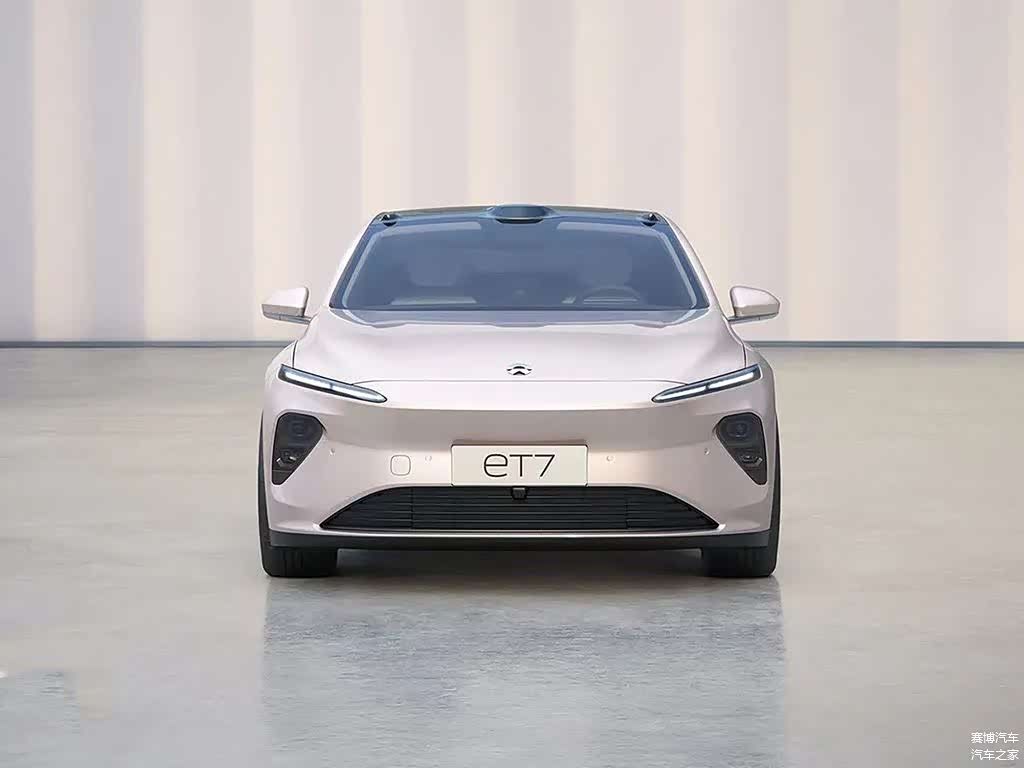 搭载激光雷达及1016TOPS算力计算平台的蔚来ET7