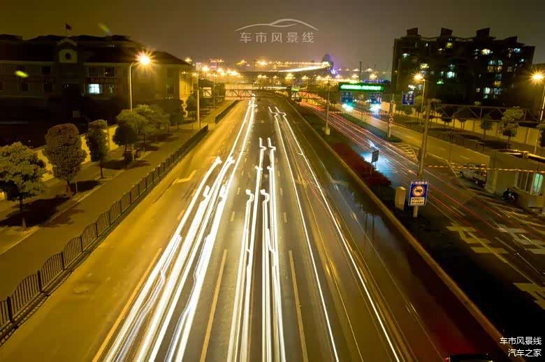 使用快门线拍摄，避免了画面抖动，成像非常清晰