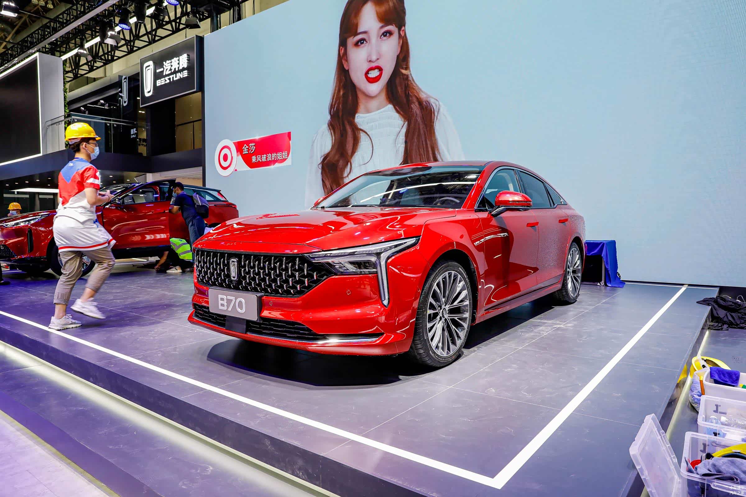 配图为2021款车型