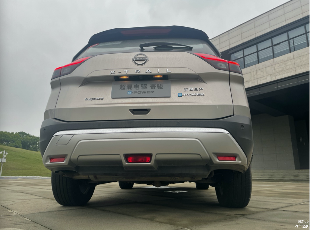 ▲ 个人最喜欢的香槟银色