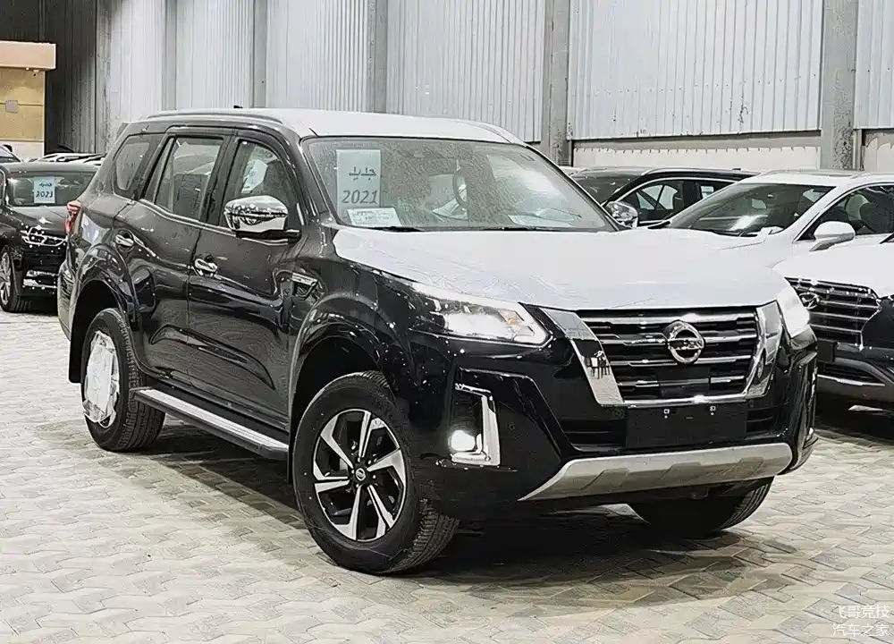 摒弃鼓刹2022款日产途达实拍配25l四驱比坦克300气派