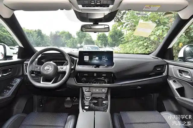 东风日产逍客黑金版(内饰图)2023款东风日产逍客 1.